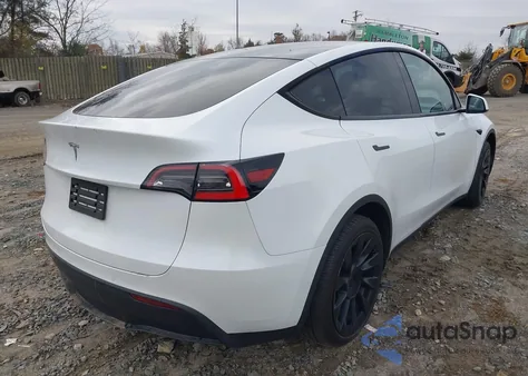 2020 Tesla Model Y Long Range Dual Motor All-Wheel Drive z USA, uszkodzony, nr VIN 5YJYGDEE3LF049077